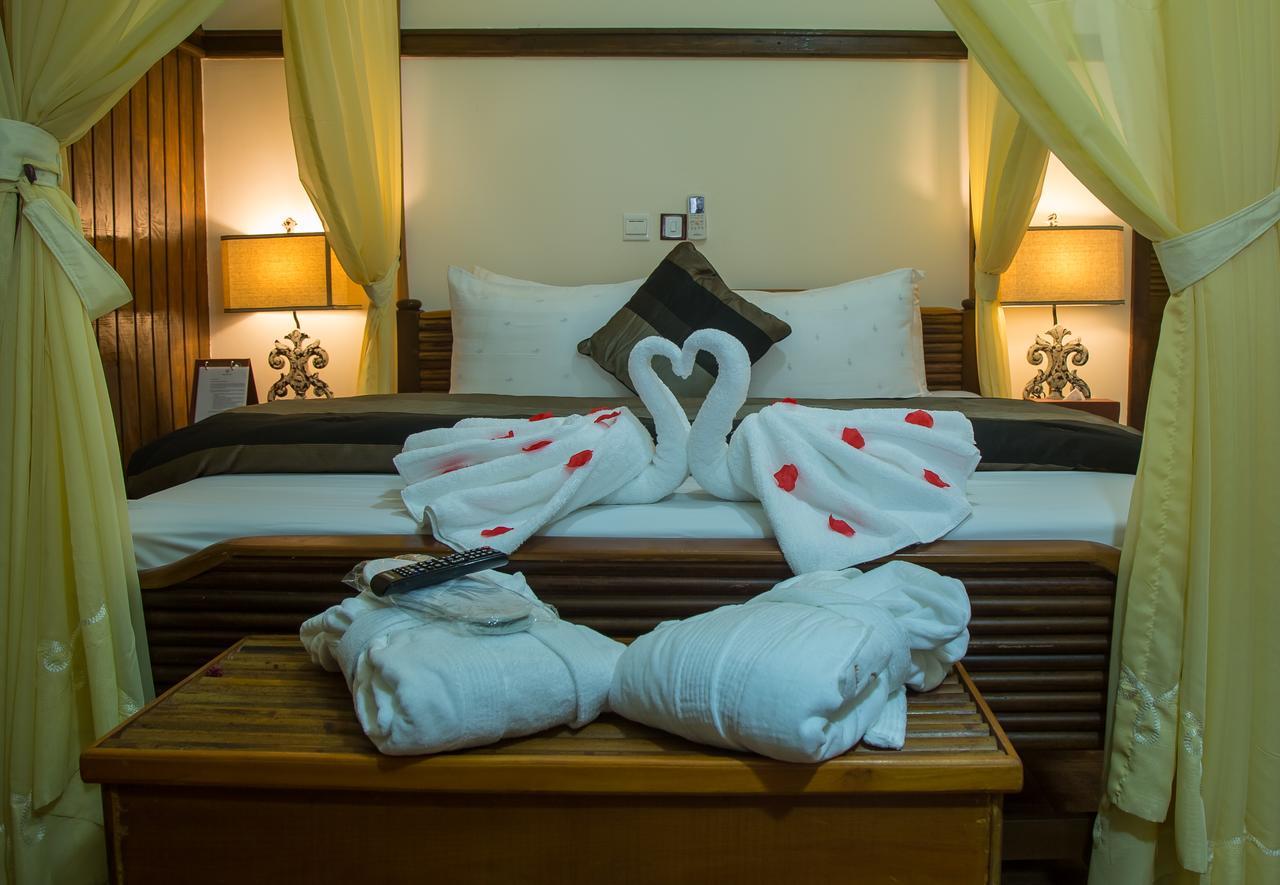 Maaha Beach Resort Anochi Buitenkant foto