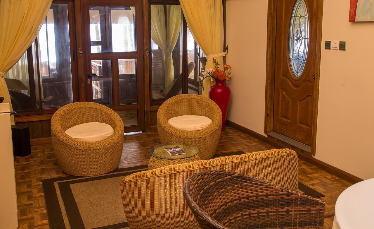 Maaha Beach Resort Anochi Buitenkant foto