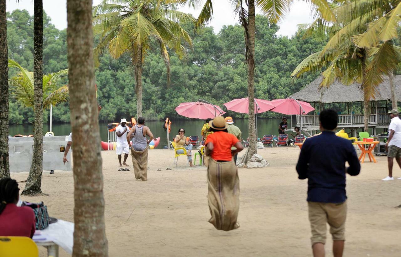 Maaha Beach Resort Anochi Buitenkant foto